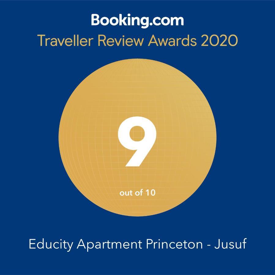 Educity Apartment Princeton - Jusuf Surabaya Eksteriør bilde